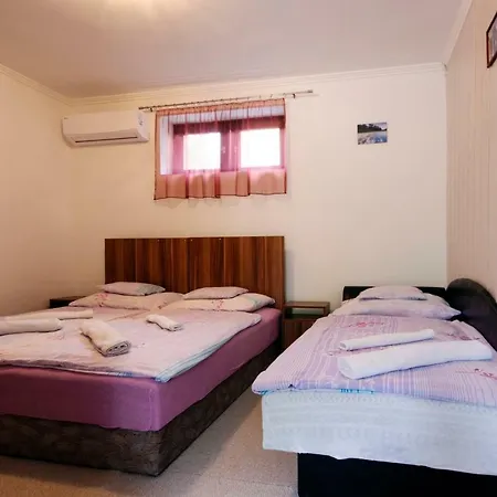 Fortuna Wellness Vendeghaz Πανσιόν Abádszalók