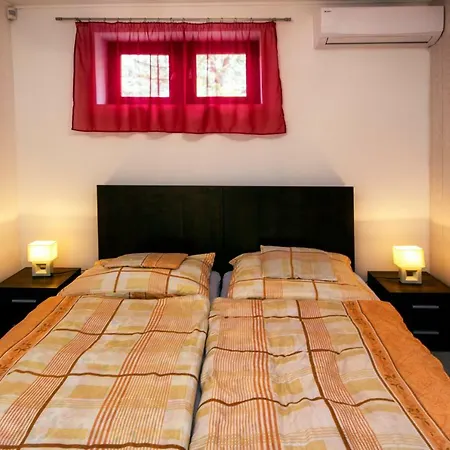 Πανσιόν Fortuna Wellness Vendeghaz *