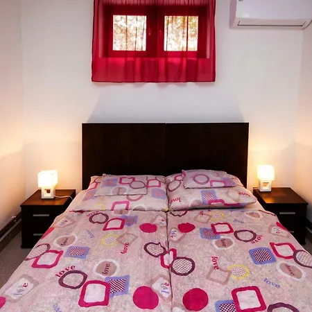 Fortuna Wellness Vendeghaz Maison d'hôtes Abádszalók